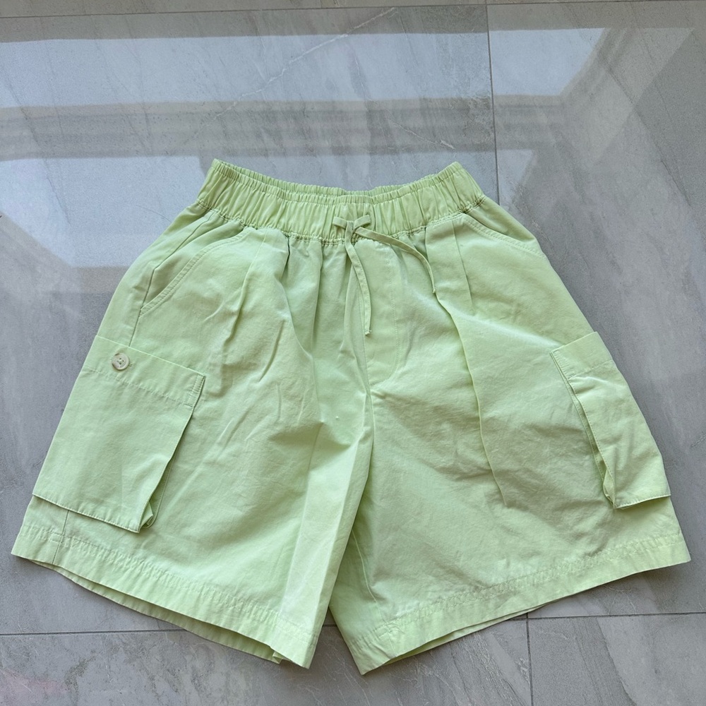 Zara Mint Green Gathered girls short